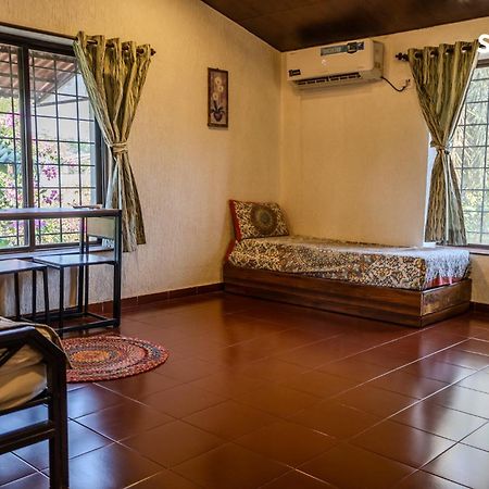 Nysa Villa & Homestay By Stayatlas Igatpuri Bagian luar foto
