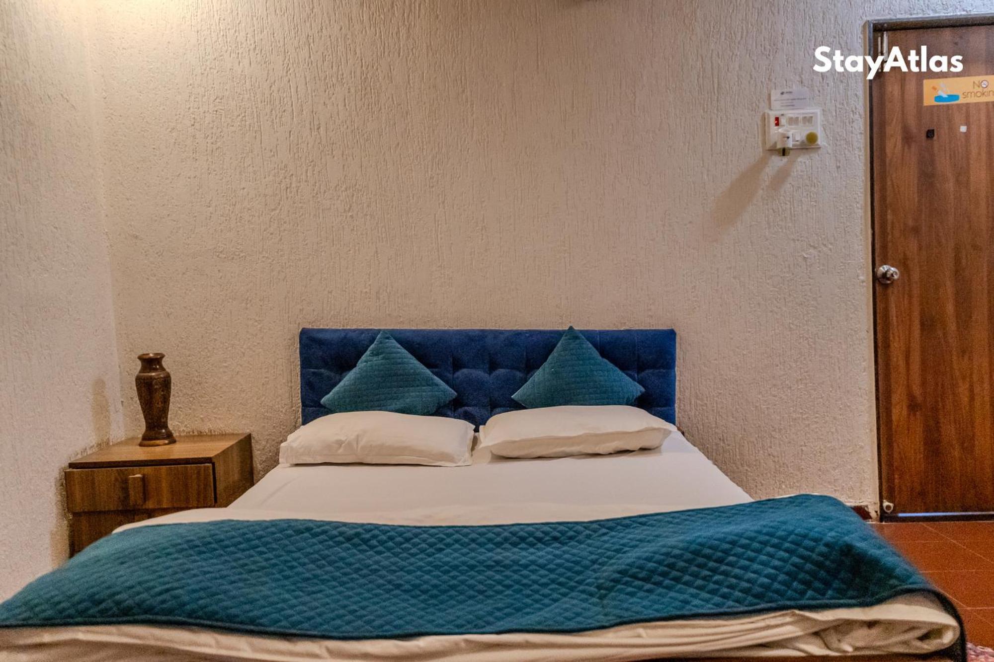 Nysa Villa & Homestay By Stayatlas Igatpuri Bagian luar foto