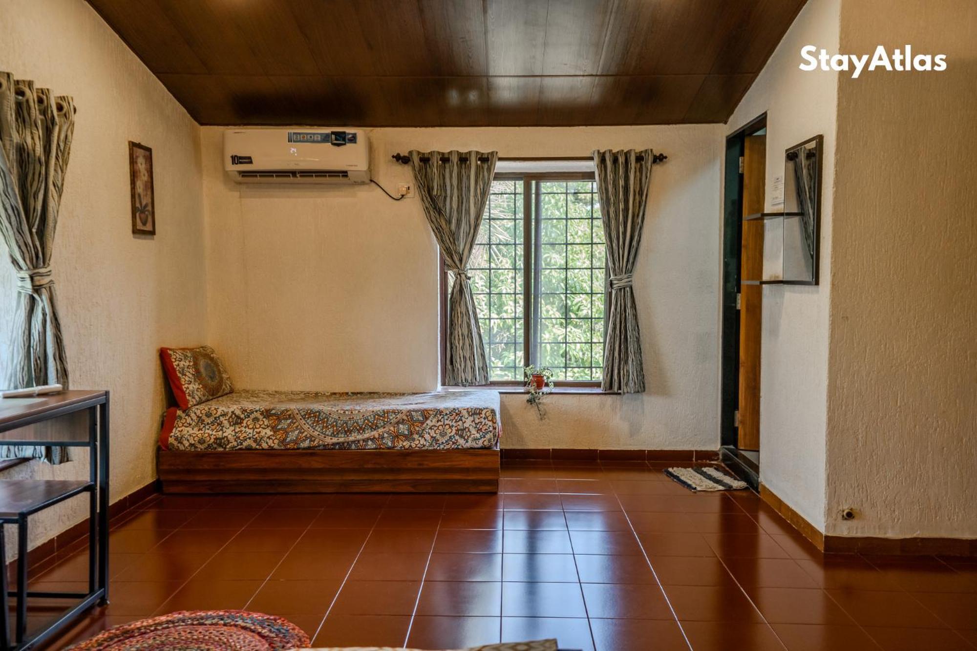 Nysa Villa & Homestay By Stayatlas Igatpuri Bagian luar foto
